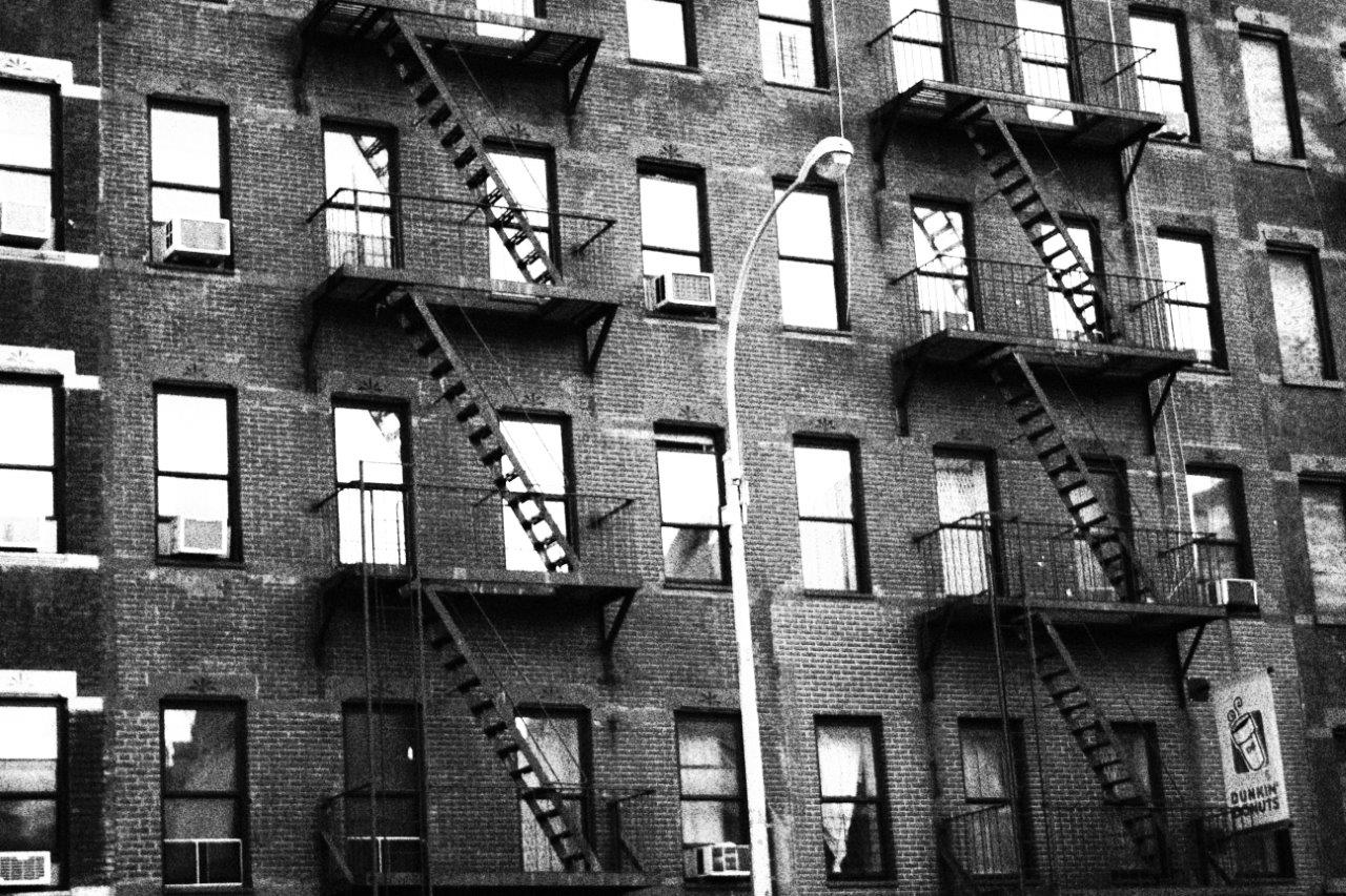 Las típicas escaleras exteriores, en Harlem